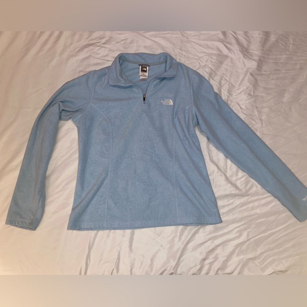 LIGHT BLUE NORTHFACE JACKET! GREAT CONDITION CANT FIND ANYMORE ONLINE! WOMENS M